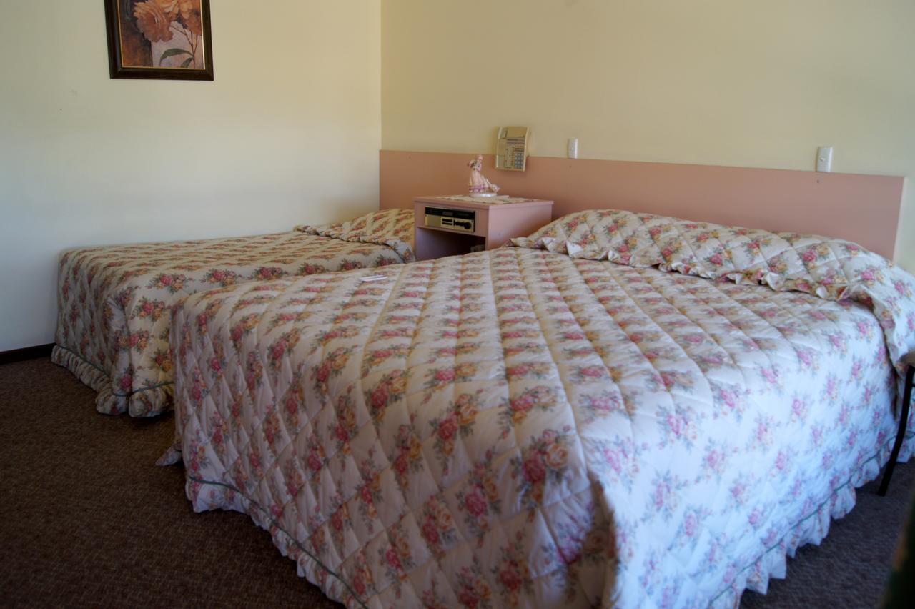 Milang Lakes Motel Exterior photo